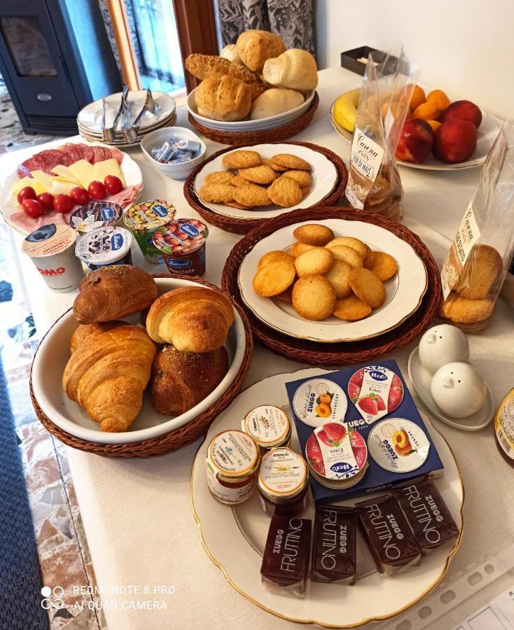 D'Or Duble' Bed And Breakfast Carignano  外观 照片